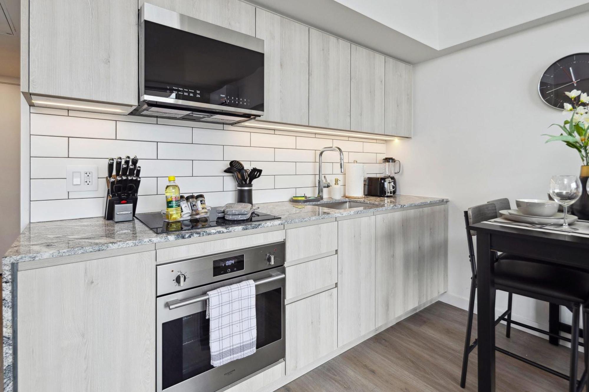 Brand New City Apt In Downtown וונקובר מראה חיצוני תמונה
